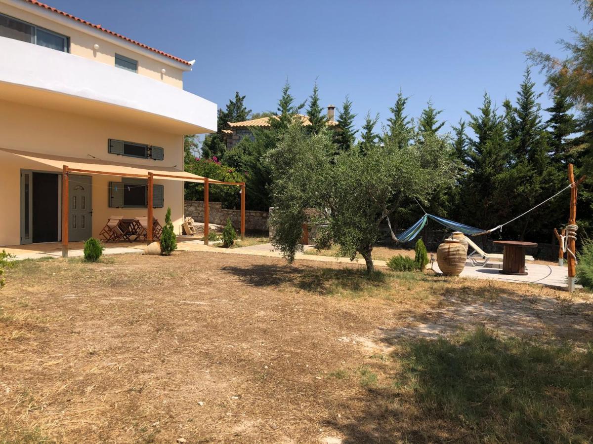 Seafront Studio With Direct Beach Access Koróni Exterior foto
