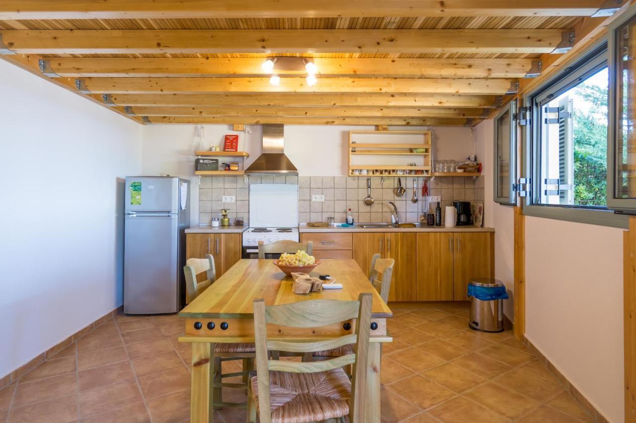 Seafront Studio With Direct Beach Access Koróni Exterior foto